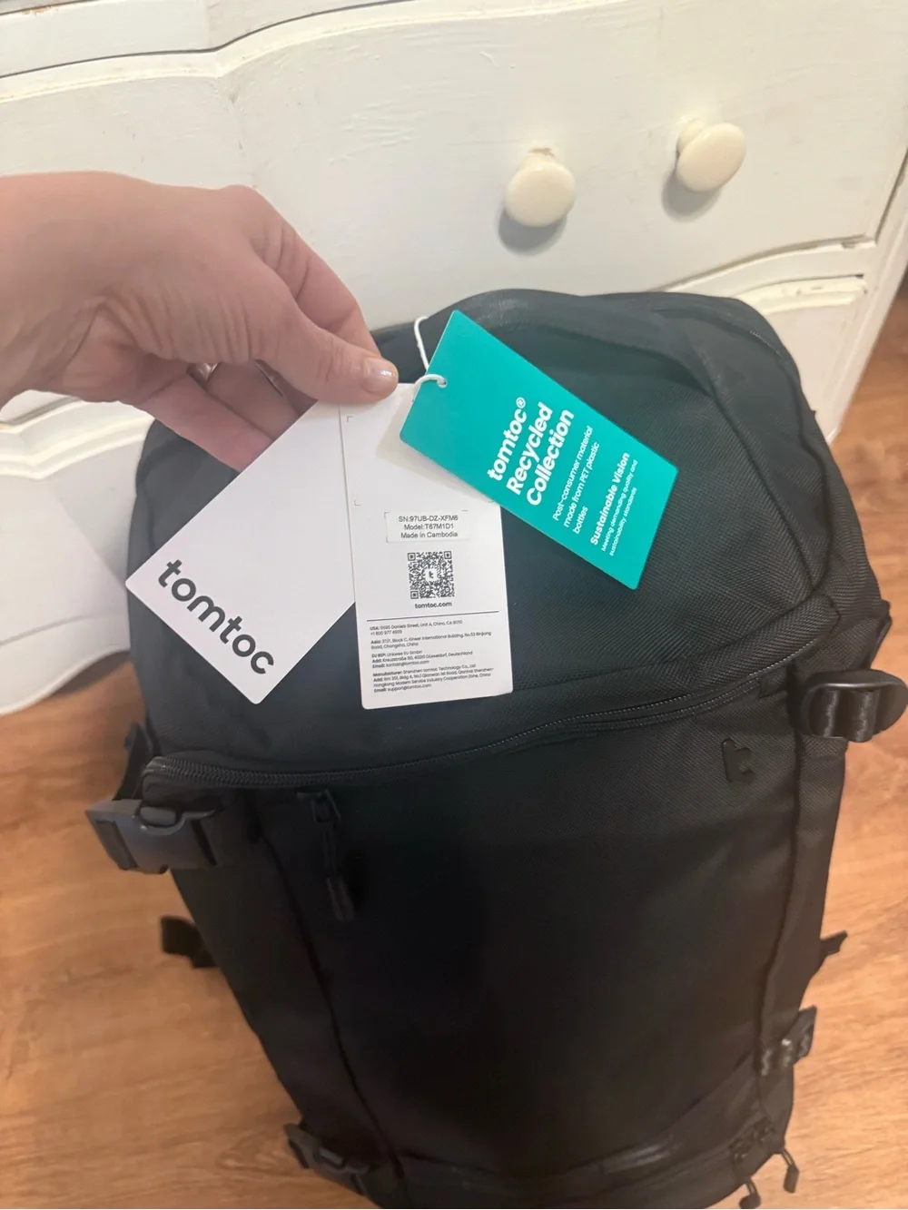 Tomtoc black backpack